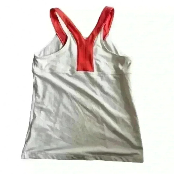 Nike tank top
Cute for working out or playing tennis - Picture 2 of 4